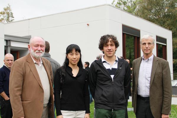 Henryk Wozniakowski, Frances Y. Kuo, Michael Gnewuch, Harald Niederreiter