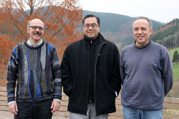 Uwe Grimm, David Damanik, Michael Baake