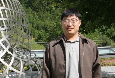 Bingxiao Liu