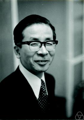 Tsuyoshi Ando